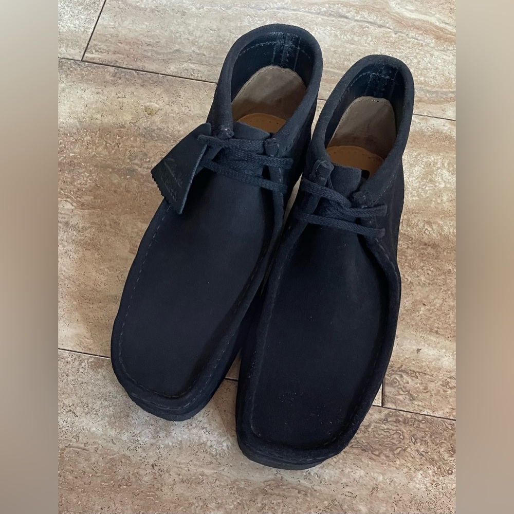 Clark’s Wallabees - Men’s 9 NEW in box - Black